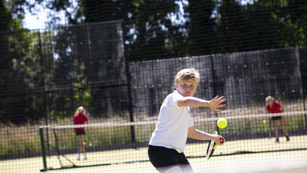 Tennis player on astro
