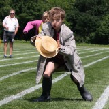 dressing up race