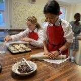 Year 5 time travels to the Victorian era through delicious baking delights! 