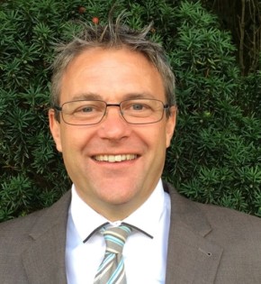 Iain Thomas